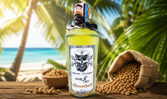 Rhum arrangé au souchet miel camerounais et graines de palmiste